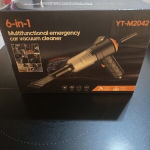 Small 6-in-1 Car Vacuum Cleaner
